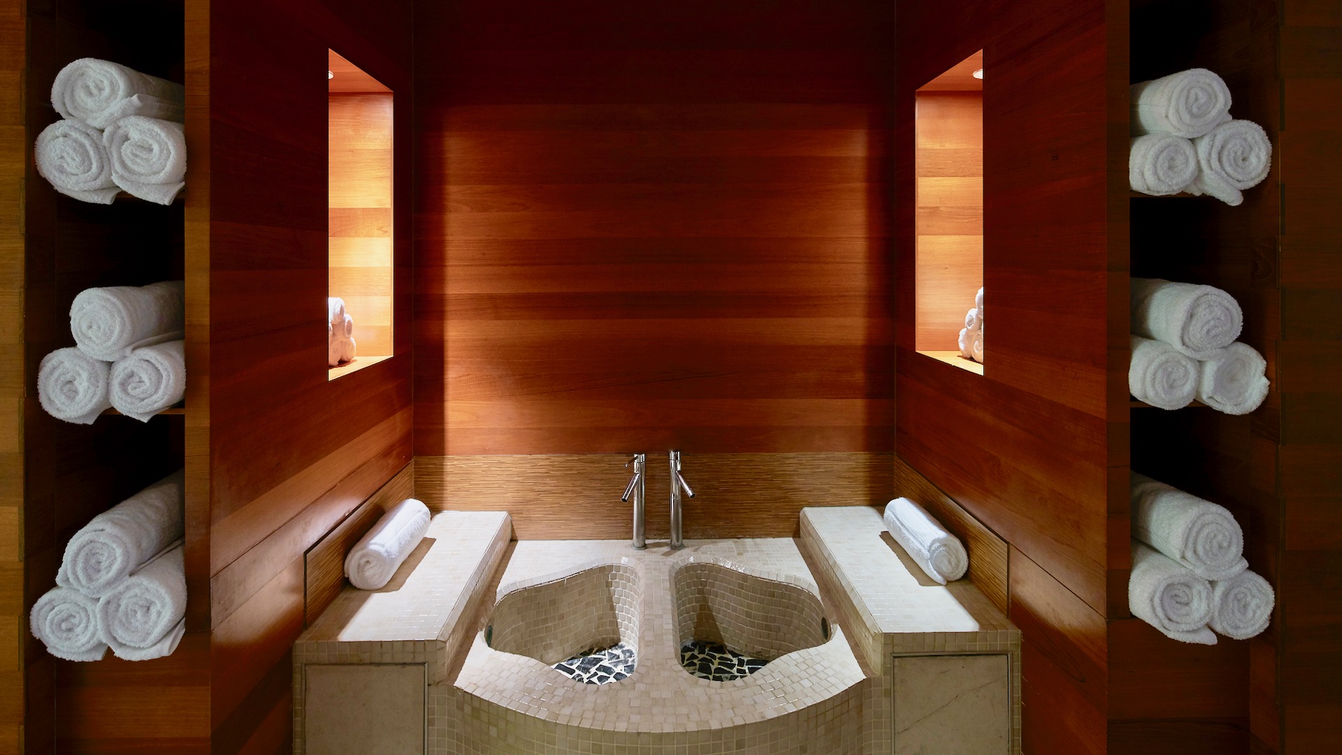 Thermal Foot Bath, Carillon Miami Wellness Resort, Spas of America