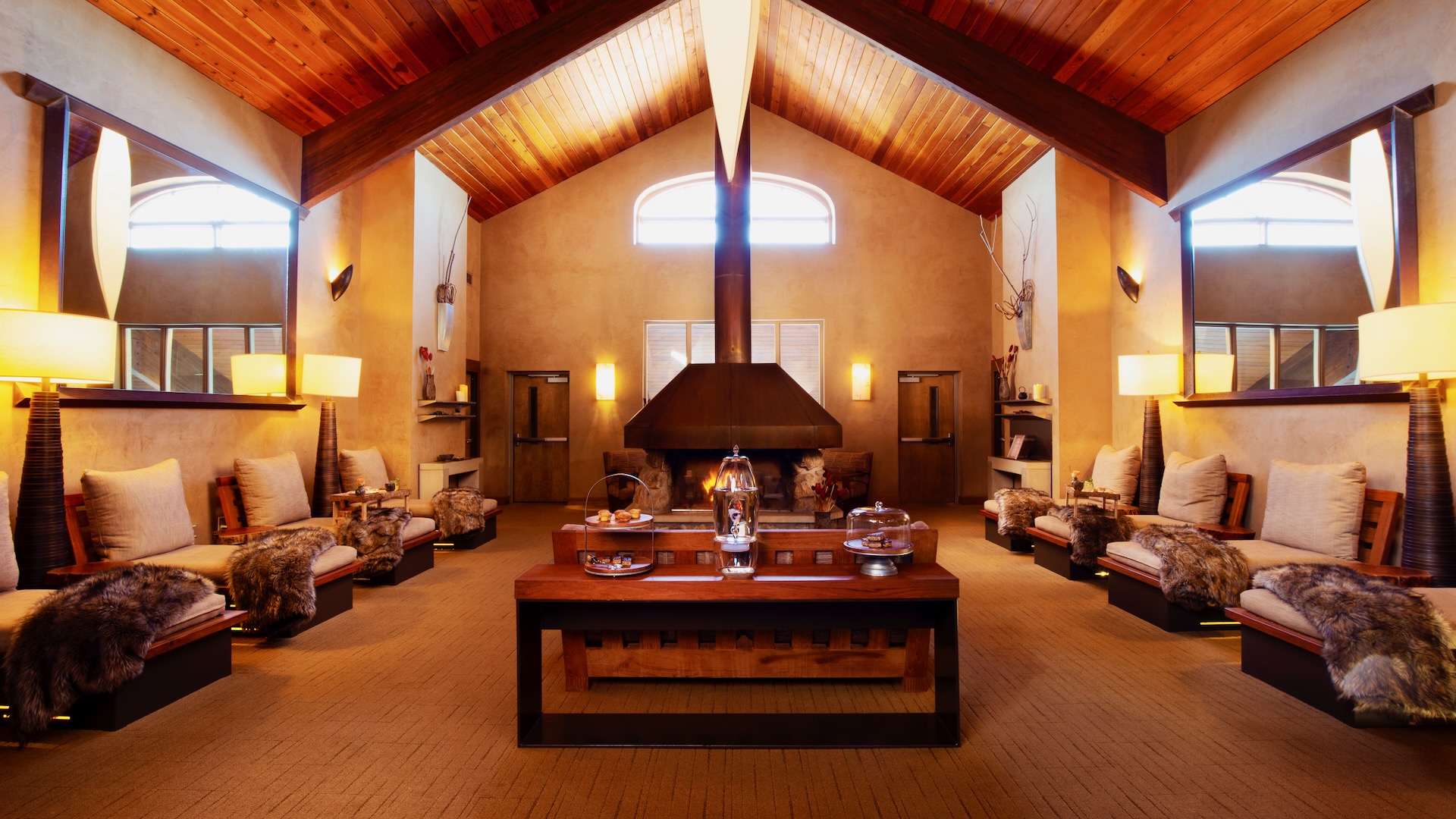 Fireside Lounge, Woodlands Spa, Spas of America