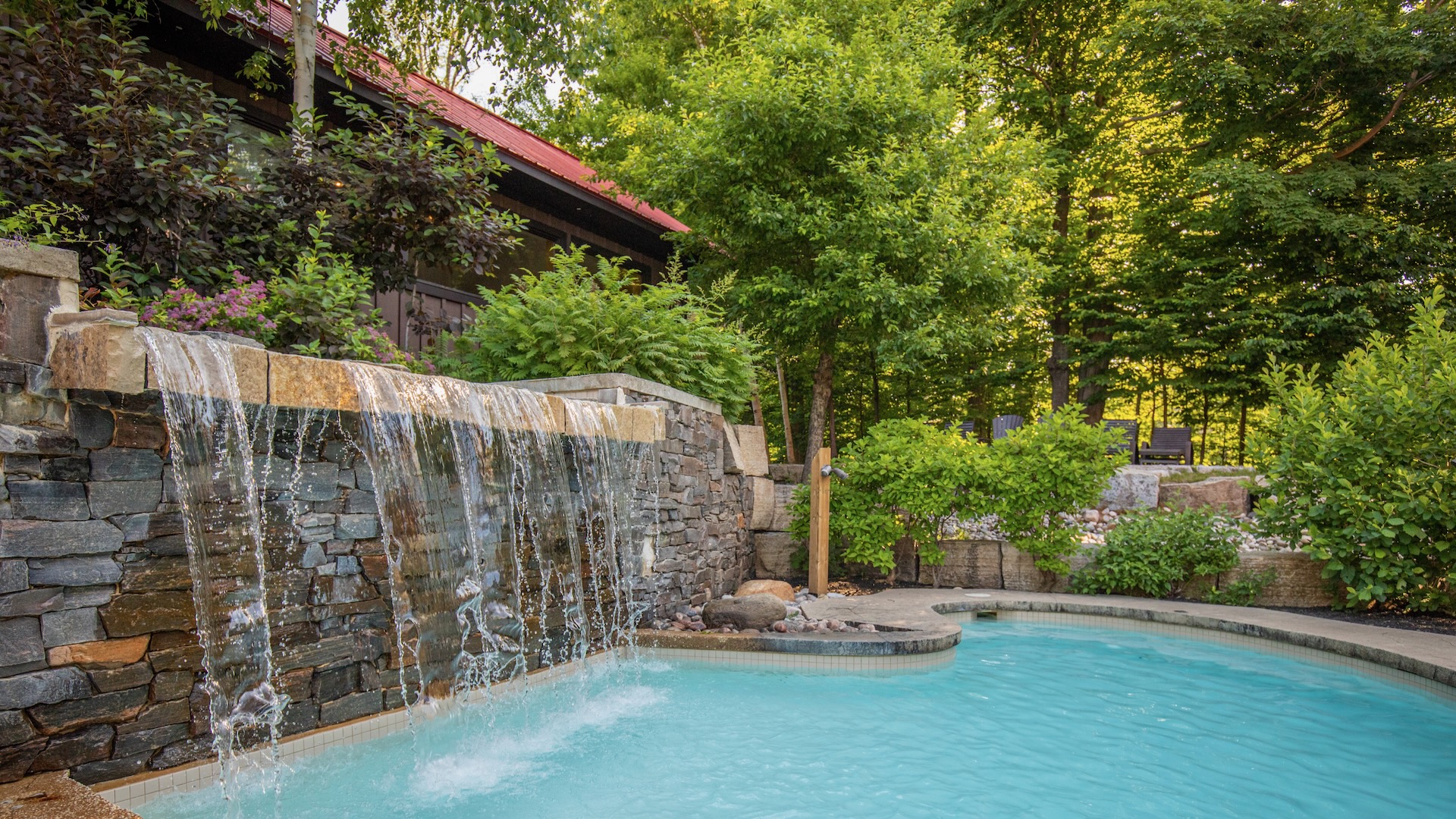 Scandinave Spa Blue Mountain, Waterfall, Spas of America