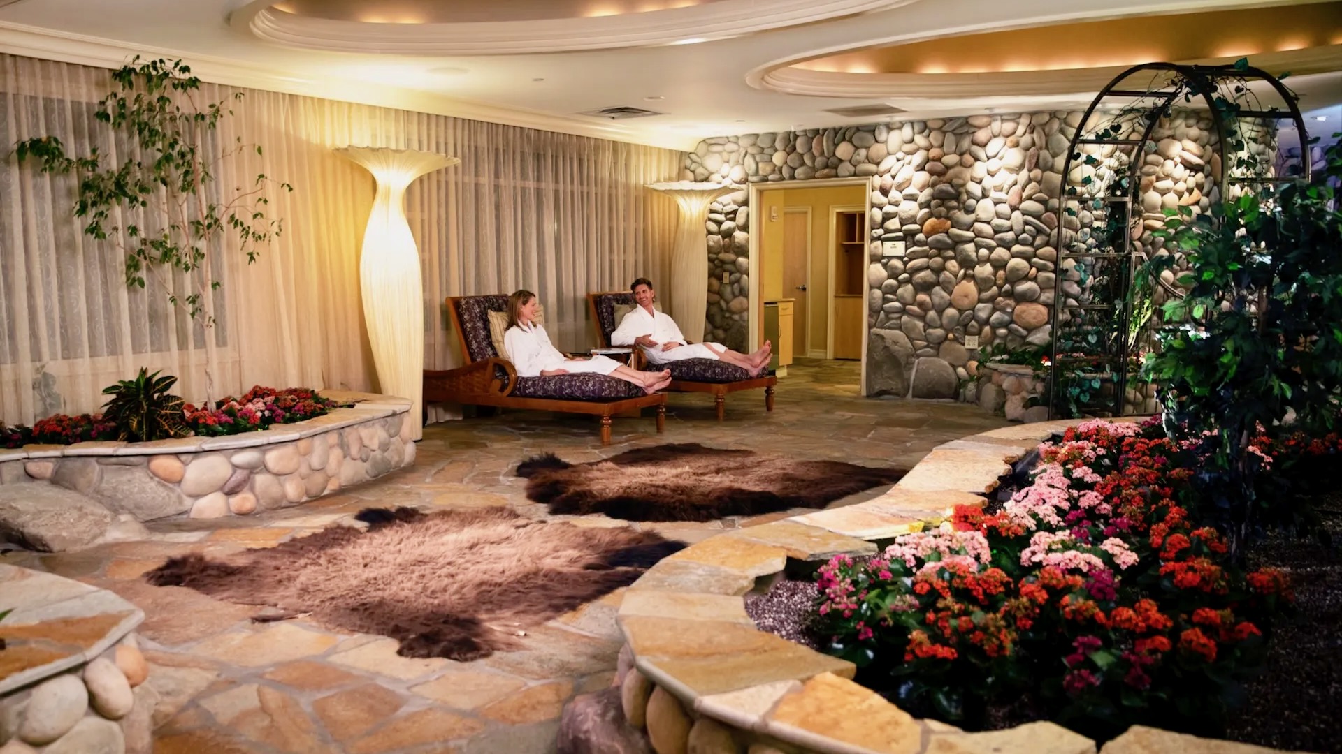 Skana Spa, Ladies, Turning Stone Resort, Spas of America