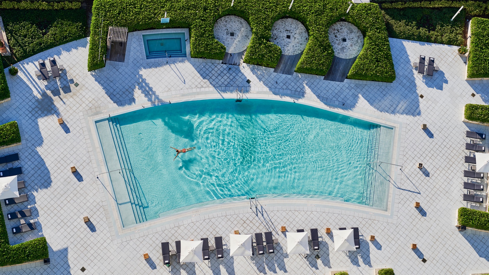 Sunset Pool, Carillon Miami Wellness Resort, Spas of America