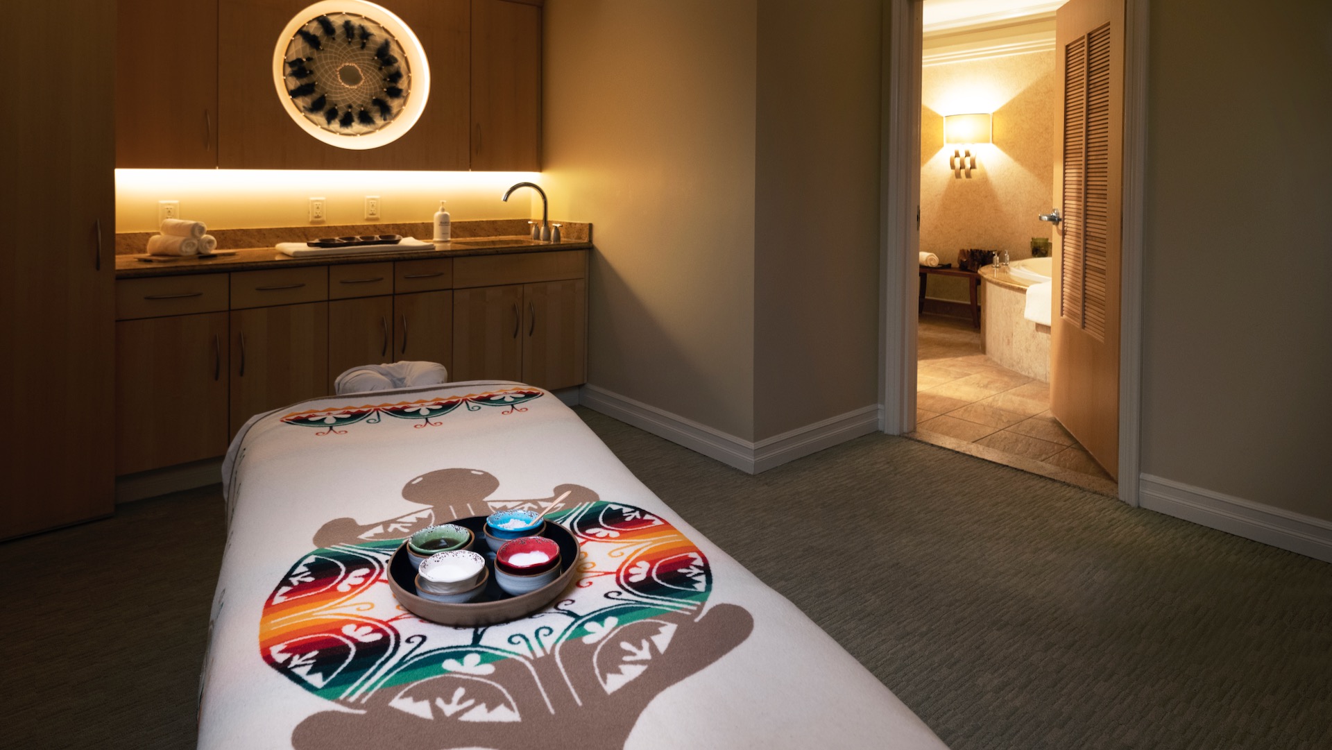 Treatment Room, Skaná, The Spa at Turning Stone Resort, Spas of America